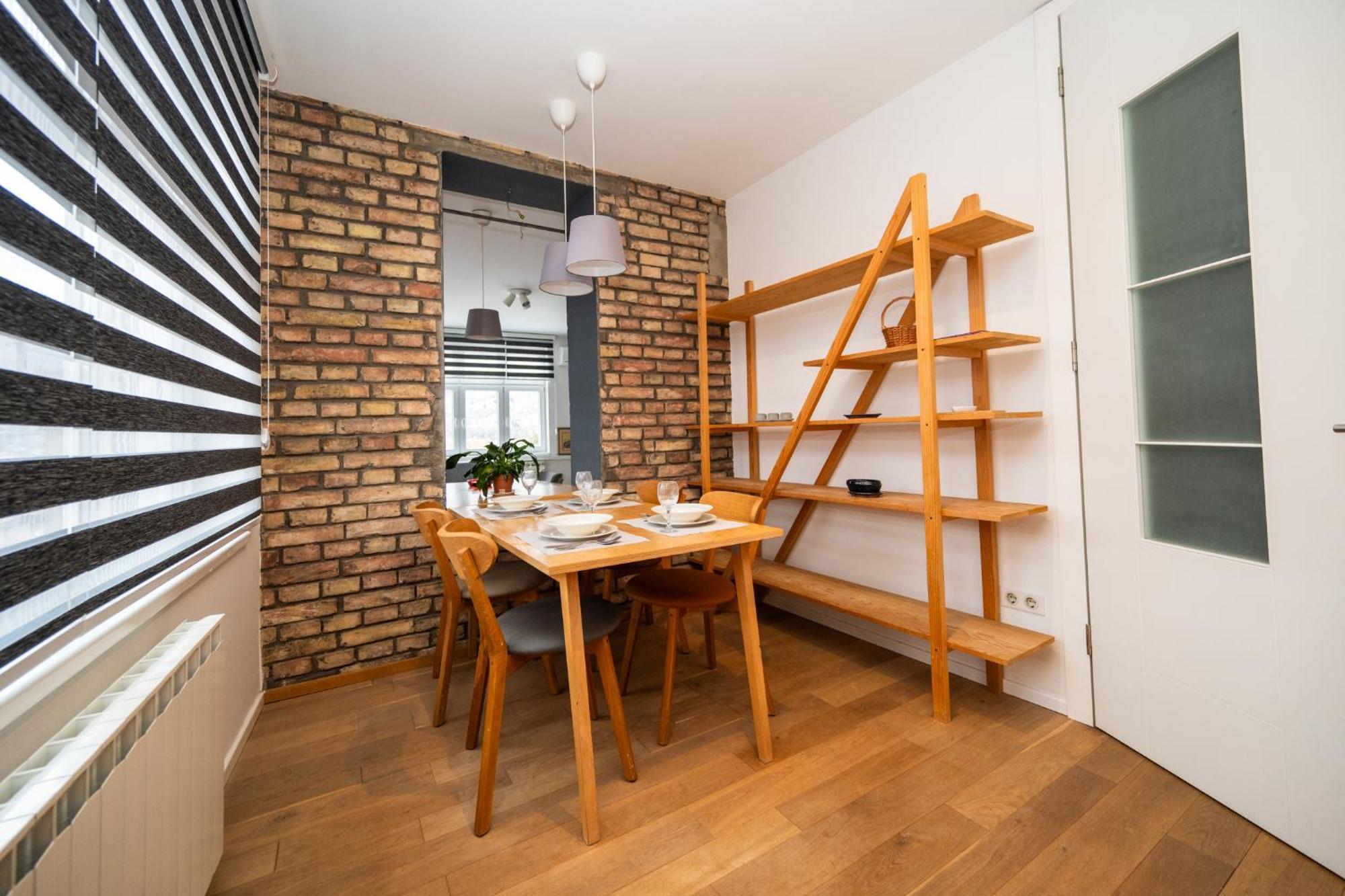 Design 1Bdr Apartment With City View サラエヴォ エクステリア 写真